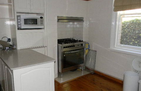 Chuck's Place - Geraldton Accommodation 3