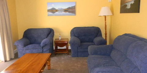 Chuck's Place - Geraldton Accommodation 4
