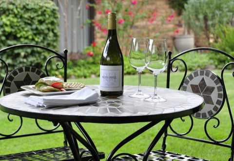Clifton Gardens Bed And Breakfast - Orange NSW - Geraldton Accommodation 2