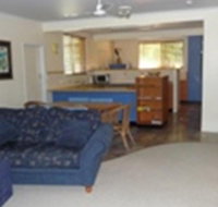 Leeway Beach House - Geraldton Accommodation