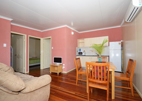 Ned Kellys Motel - Geraldton Accommodation 4