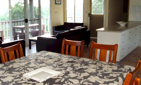 Orchid House - Geraldton Accommodation 2