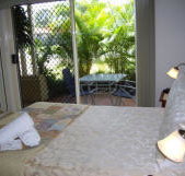 Alexander Lakeside Bed and Breakfast - Geraldton Accommodation