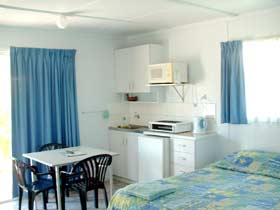 Banjos Overnight & Holiday Units - Geraldton Accommodation 2
