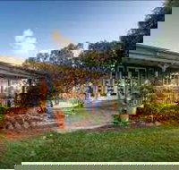 James Farmhouse and Rose Cottage - Geraldton Accommodation