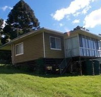 Mountain Escape - Holiday Home - Geraldton Accommodation