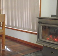 Wallaby Fiesta - Holiday Home - Geraldton Accommodation