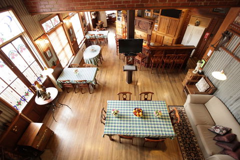 Carter Cottages - Geraldton Accommodation 2