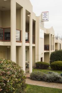 Hawthorn Gardens Serviced Apartments - Geraldton Accommodation 0