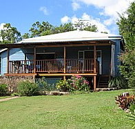 Blue House Family Accommodation - Geraldton Accommodation