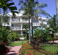 Australis Cairns Beach Resort - Geraldton Accommodation