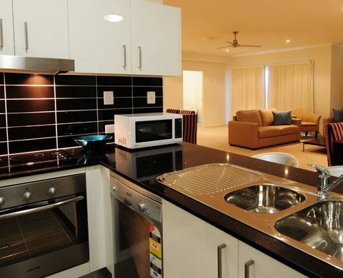 Gladstone City Central Apartment Hotel - Geraldton Accommodation 2