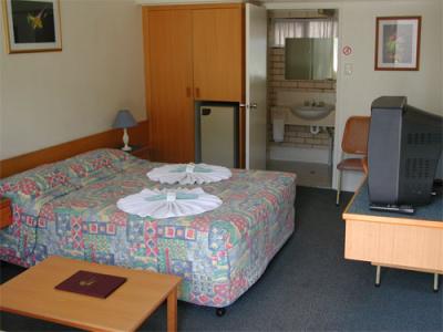Tropical Gateway Motor Inn - Geraldton Accommodation 0