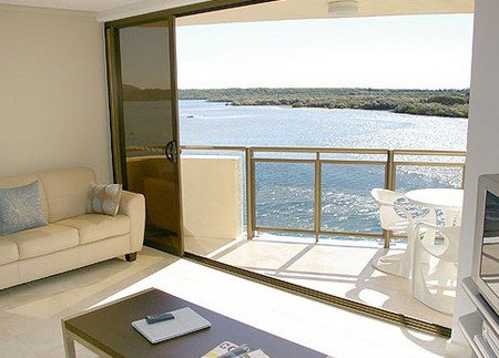 Trafalgar Towers - Geraldton Accommodation 2