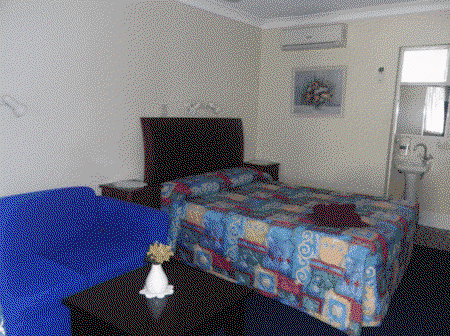 Bells Motel - Geraldton Accommodation 3