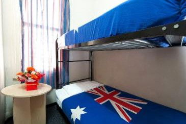 Maze Backpackers And Cb Hotel - Geraldton Accommodation 3