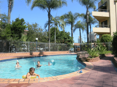 Grangewood Court Holiday Apartments - Geraldton Accommodation