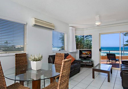 Coolum Baywatch Resort - Geraldton Accommodation 1