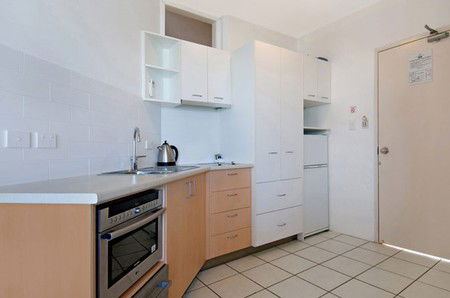 Coolum Baywatch Resort - Geraldton Accommodation 4