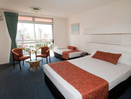 Islander Resort Hotel - Geraldton Accommodation 0