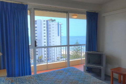 Surfers Beachside Holiday Apartments - Geraldton Accommodation 2