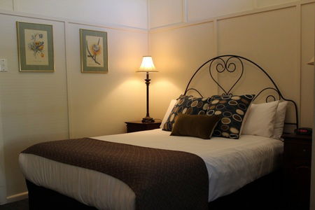 Woodend VIC Geraldton Accommodation