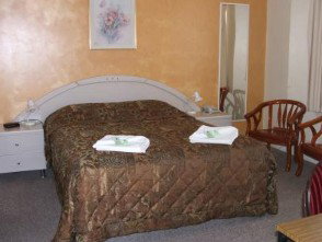 Chadstone Executive Motel And Serviced Apartments - Geraldton Accommodation 2