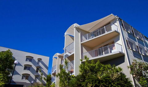 Endless Summer Resort - Geraldton Accommodation 1