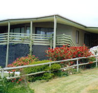 Currawong Holiday Home - Geraldton Accommodation