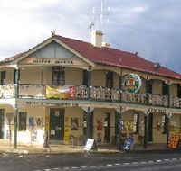 Royal Hotel Mandurama - Geraldton Accommodation