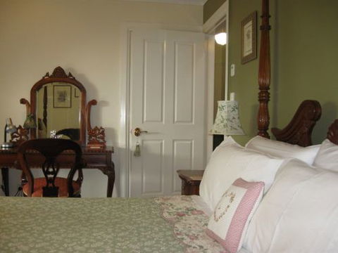 Elindale House Bed & Breakfast - Geraldton Accommodation 4