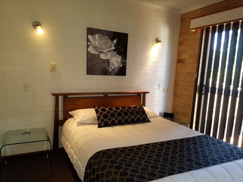 Cousins Motor Inn - Geraldton Accommodation 19