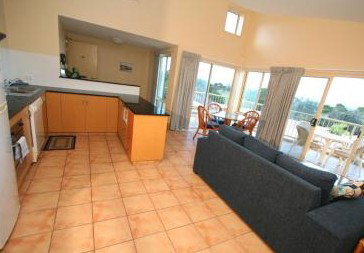 Lennox Beach Resort - Geraldton Accommodation 4