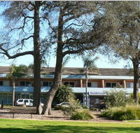 Huskisson Beach Motel - Geraldton Accommodation