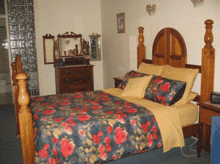 Cedars Indulgence Retreat - Geraldton Accommodation 0