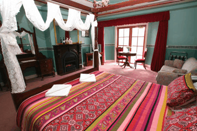 Hatchers Manor - Geraldton Accommodation 3