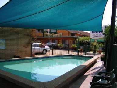 Lake Front Motel - Geraldton Accommodation 3