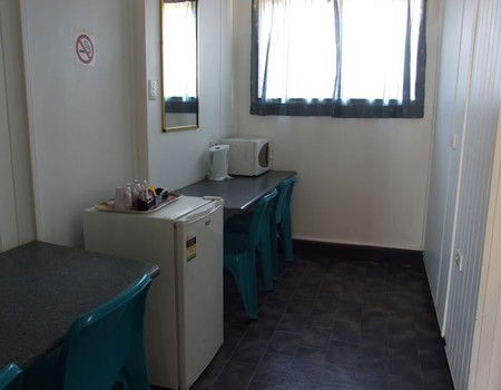 Cool Palms Motel - Geraldton Accommodation 0