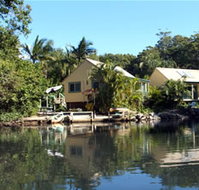 Tropic Oasis Holiday Villas - Geraldton Accommodation