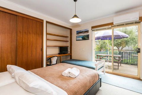 Beachside Accommodation Torquay - Geraldton Accommodation 0
