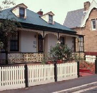 Barton Cottage - Geraldton Accommodation