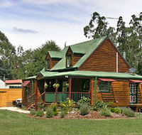 Mystic Mountains Holiday Cottages - Geraldton Accommodation