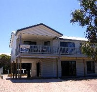 Acacia Beach House - Geraldton Accommodation