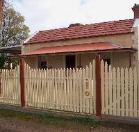 Getaway Cottage - Geraldton Accommodation