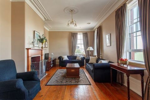 Grand Old Duke The - Geraldton Accommodation 1