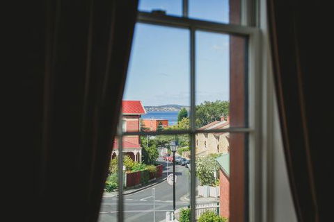 Grand Old Duke The - Geraldton Accommodation 6