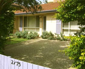 Lavender Cottage Beach House - The Beach House Built For Two - Geraldton Accommodation 0