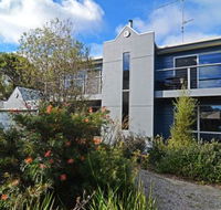 Barrakee Beach House - Geraldton Accommodation