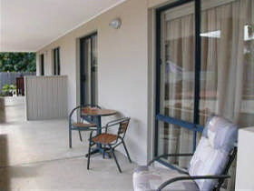 Dromana Beach Getaway - Geraldton Accommodation 0