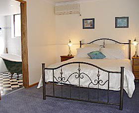 Lavender House By The Sea - Geraldton Accommodation 0